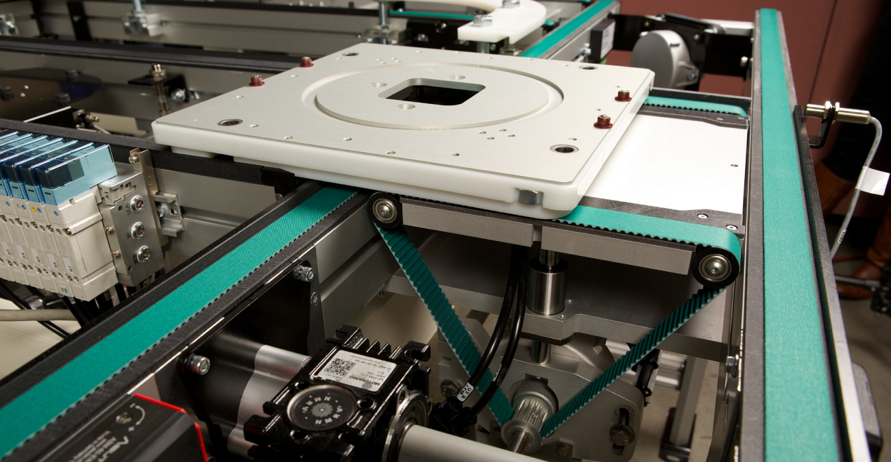 Dorner_-_2200_Series_Precision_Move_Pallet_System