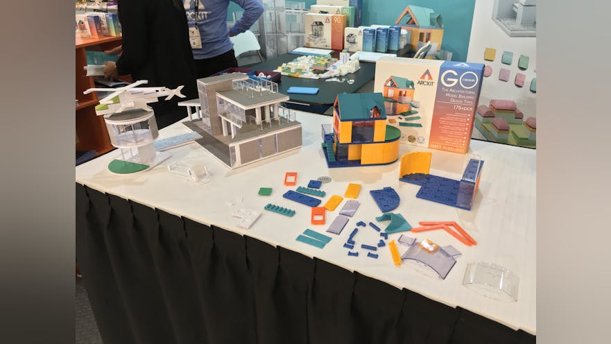 Best toys online for future engineers