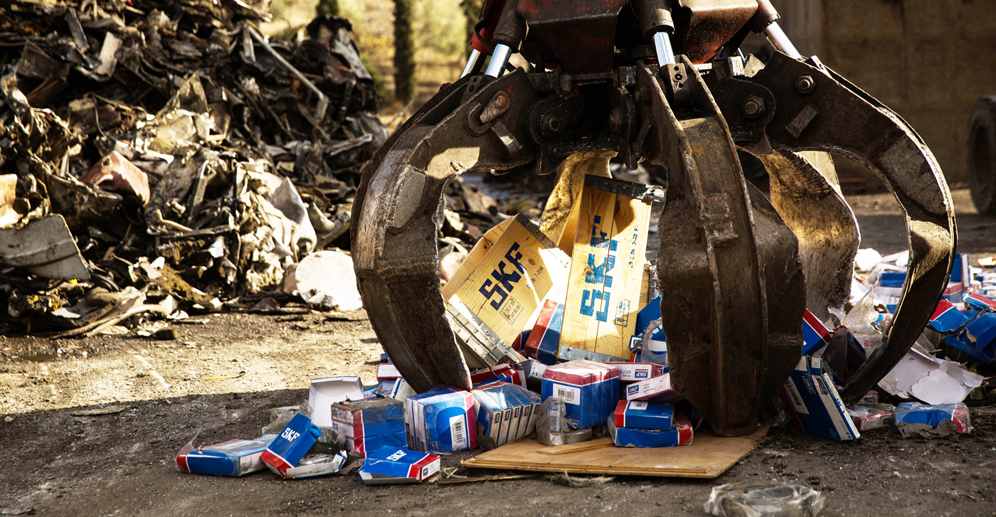 Fake bearings are creating headaches for not only bearing manufacturers around the world, but also for the people conned into buying them.