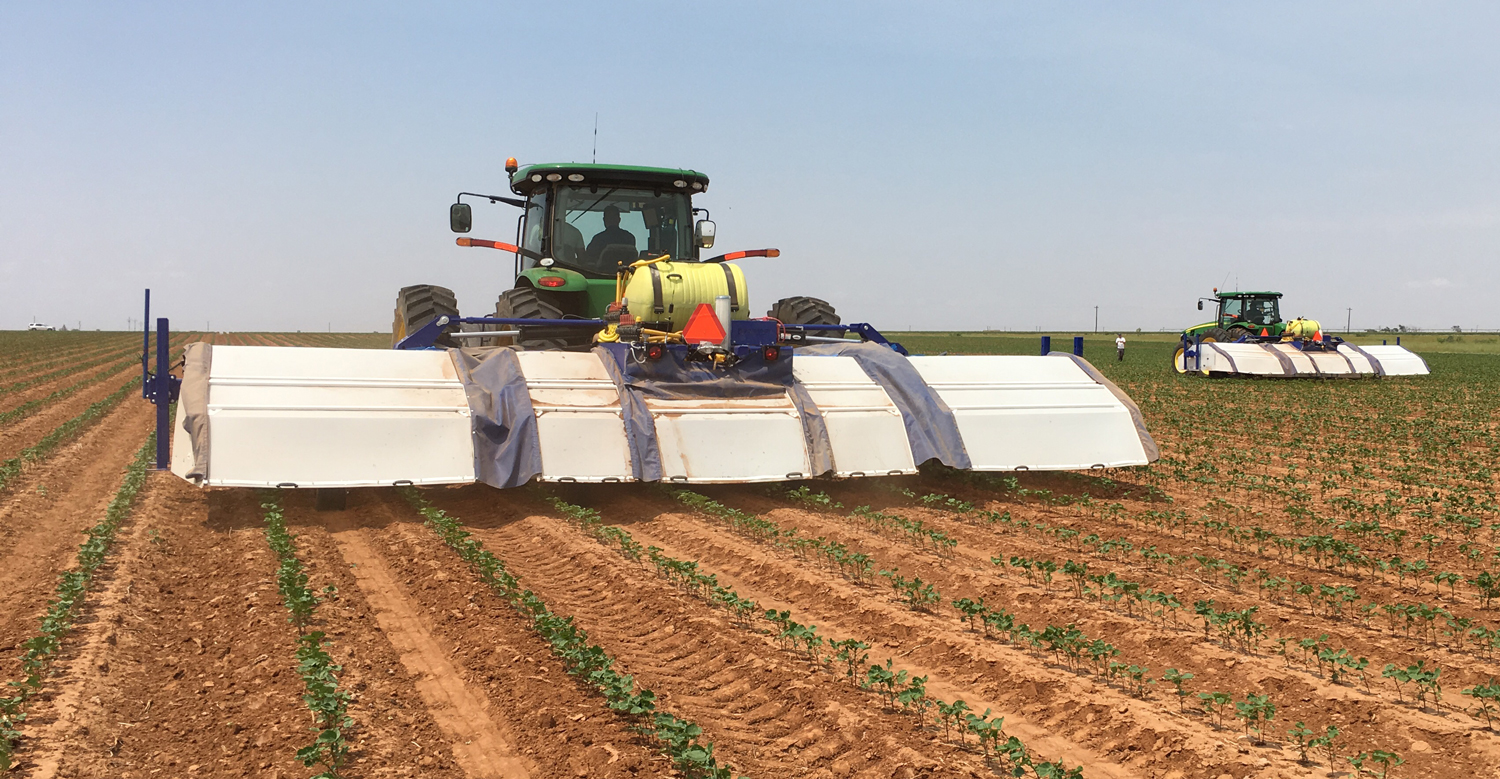 Blue River's &ldquo;see and spray&rdquo; robot