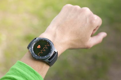 Samsung gear s3 frontier hotsell smartwatch with heart rate monitor