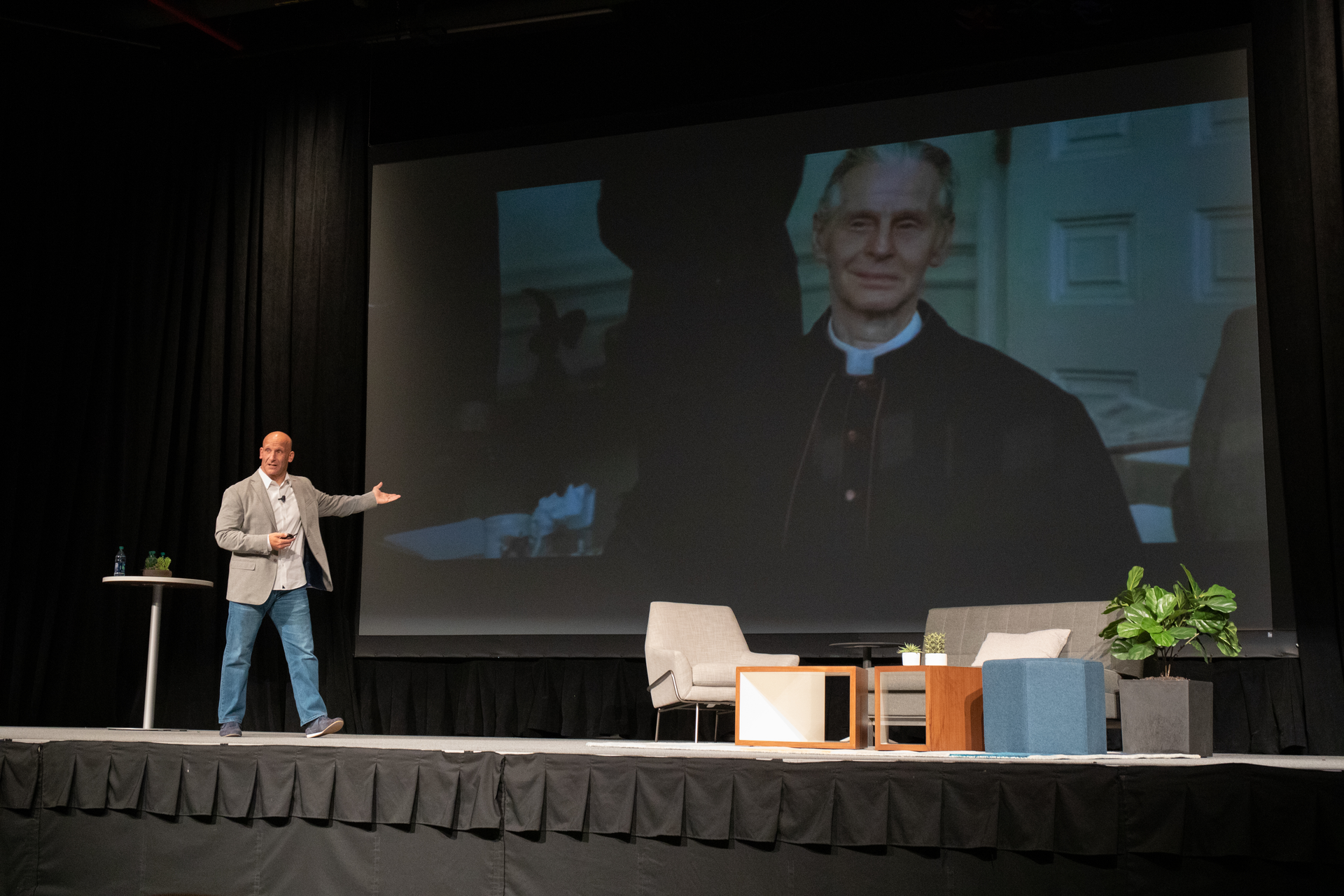 Crown Equipment Session.jpg