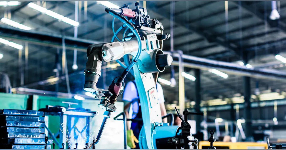 Robots or Cobots: Which to Choose? | Machine Design