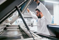 HP Jet Fusion 5200 3D printer. HP Jet Fusion 5200 3D printer.