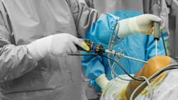 Knee surgery with surgical power tool Knee surgery with surgical power tool