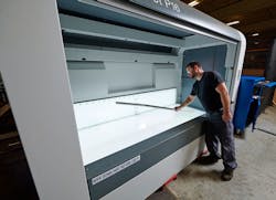 The TubeInspect equipment offers real-time diagnostics and monitoring, allowing immediate bend correction and decision-making. The TubeInspect equipment offers real-time diagnostics and monitoring, allowing immediate bend correction and decision-making.