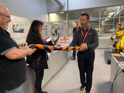 Not unlike other igus triflex R e-chains, TRX is flexible and features torsion resistance. It can be lengthened and shortened and it is also capable of 3D movement. Not unlike other igus triflex R e-chains, TRX is flexible and features torsion resistance. It can be lengthened and shortened and it is also capable of 3D movement.