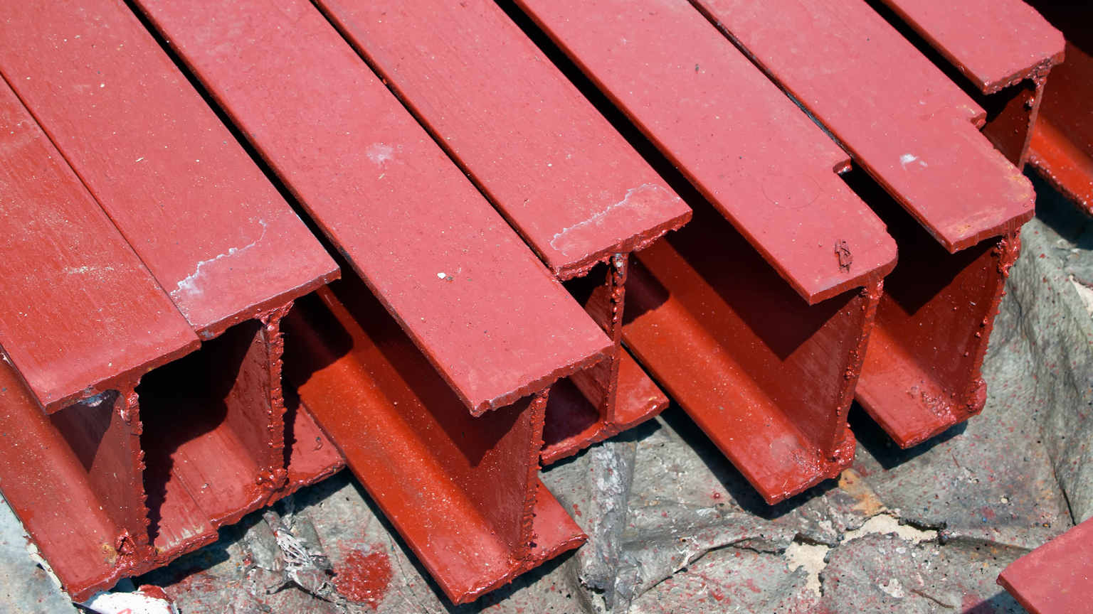 Steel I-shaped beams