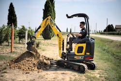 New Holland is debuting its first commercially available battery-electric machine.