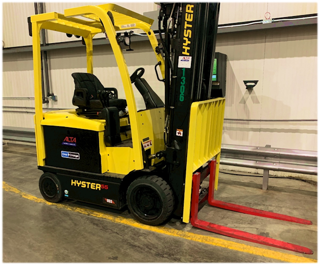 Hyster 4 wheel sit-down Class 1 Forklift.
