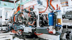 The many dynamic motion sequences are provided by 67 AM8000 series servomotors from Beckhoff. The many dynamic motion sequences are provided by 67 AM8000 series servomotors from Beckhoff.