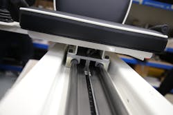 The absence of lubrication makes the profile guide insensitive to dirt and is suitable for application in clean and hygienic environments such as hospitals. The absence of lubrication makes the profile guide insensitive to dirt and is suitable for application in clean and hygienic environments such as hospitals.