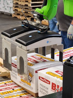 Robust, proven finger grippers provide the power necessary to lift heavy boxes and to nudge them into place for pallets stacked up to seven layers high. Robust, proven finger grippers provide the power necessary to lift heavy boxes and to nudge them into place for pallets stacked up to seven layers high.