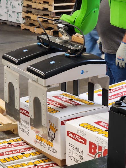 Robust, proven finger grippers provide the power necessary to lift heavy boxes and to nudge them into place for pallets stacked up to seven layers high.