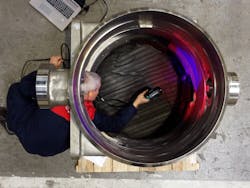 The wireless scanner allows users to break free from cables. Data collected by the scanners with different 3D scanning modes can be combined within the same cloud/mesh. The wireless scanner allows users to break free from cables. Data collected by the scanners with different 3D scanning modes can be combined within the same cloud/mesh.