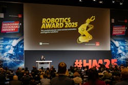 Dr. Annika Raatz Dr. Annika Raatz