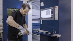 Trumpf’s Cutting Assistant enables perfect laser cutting parameters for materials. The user takes a photo of the cut edge using a hand scanner. The AI takes care of the rest. Trumpf’s Cutting Assistant enables perfect laser cutting parameters for materials. The user takes a photo of the cut edge using a hand scanner. The AI takes care of the rest.