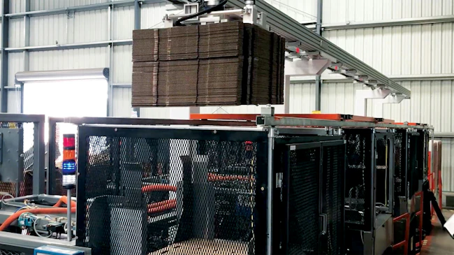 Linear robots, including gantry and other Cartesian designs, provide precise motion and strong load-handling performance. Their flexible single- to multi-axis options are suitable for applications ranging from long-travel transfer systems to compact precision stages.