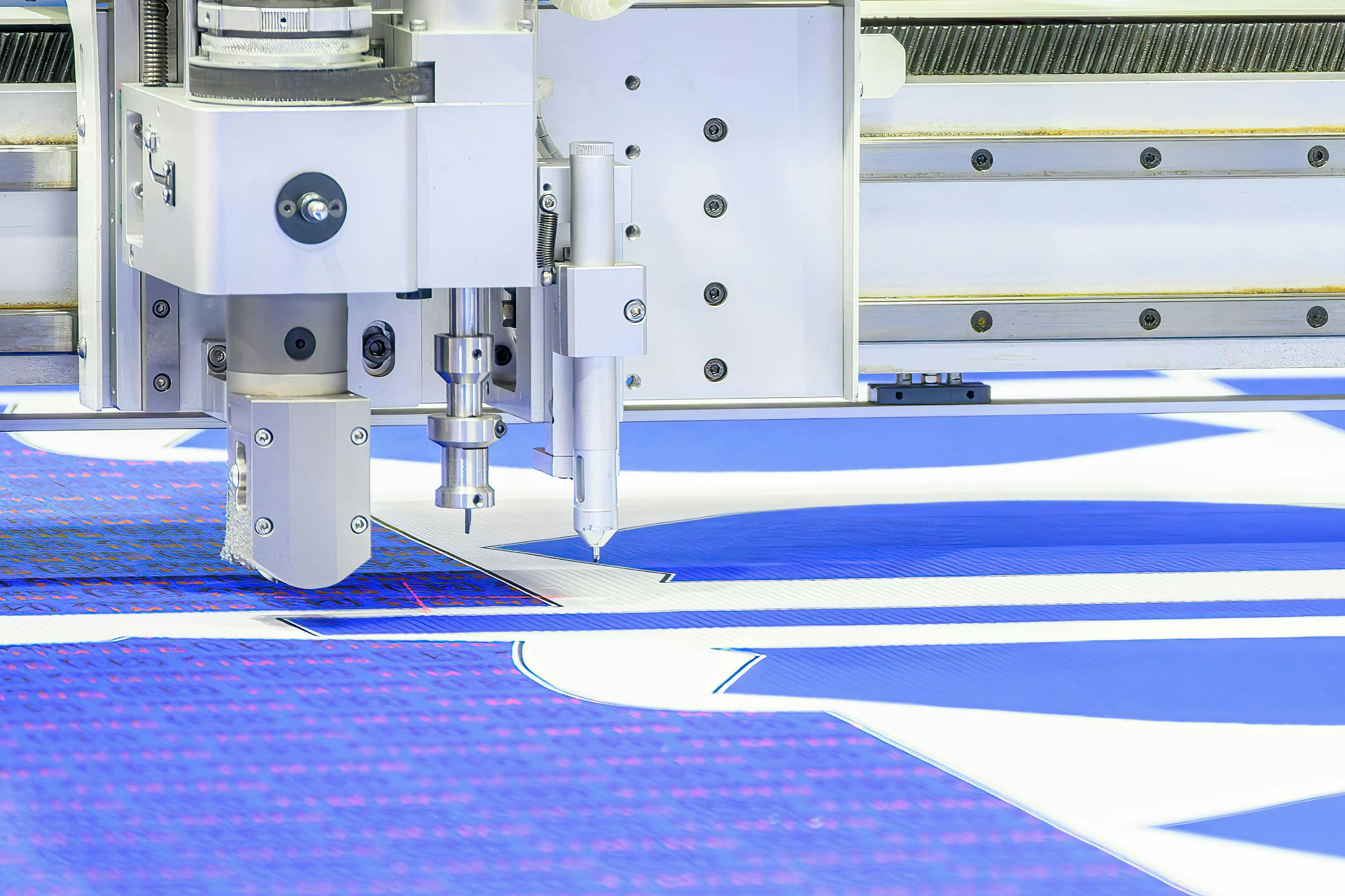 Automatic material handling by a robotic system.