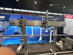 Overhead gantry